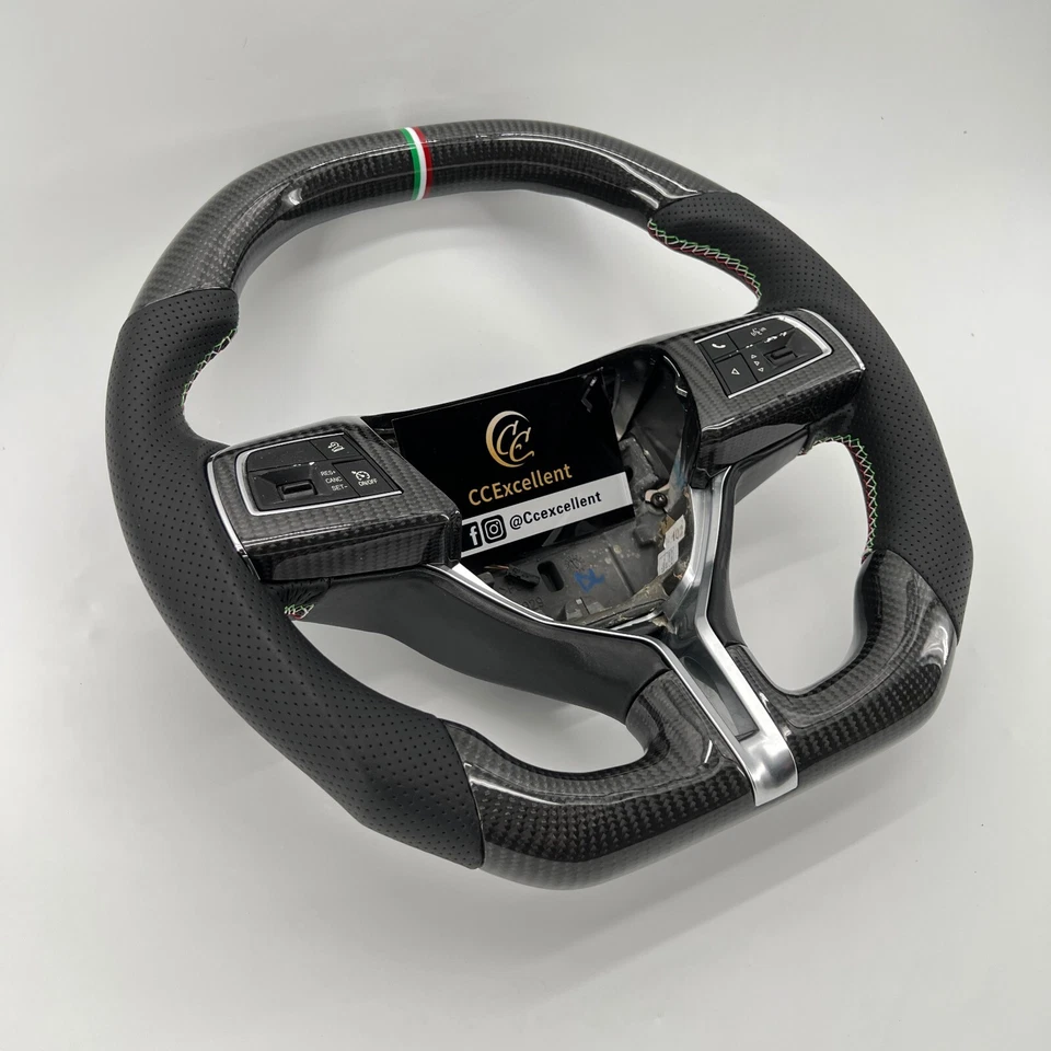 Volante de fibra de carbono personalizado para Maserati Ghibli Quattroporte GTS 2016+ Foto 4 de 4