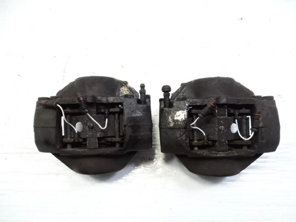 90 Mercedes W126 300SEL brake calipers, front, left and right, ate - Image 2 of 3