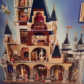 NEW Lego 71040 Disney World Cinderella Castle Set MISB Sealed IN-HAND VERY RARE