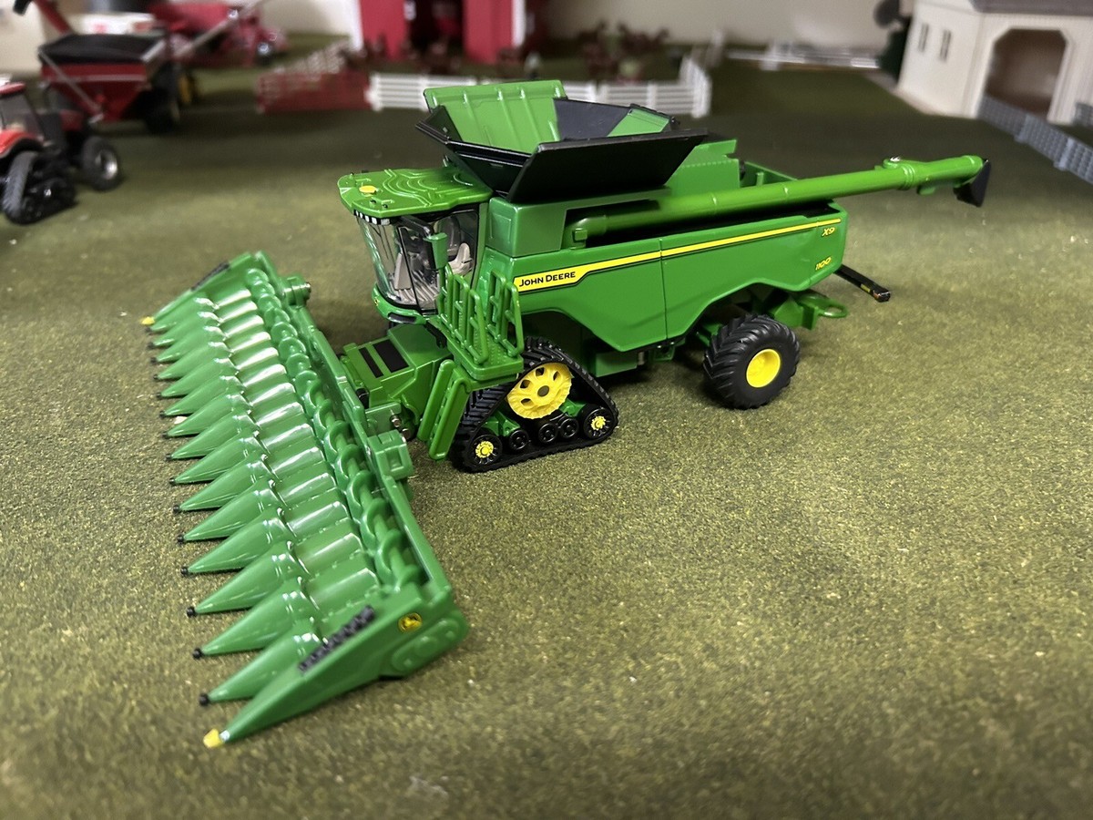 ジョンディア　1/32 X9 1100 1/32 John Deere X9 1100 75th Anniversary Combine With Tracks