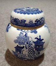 Vintage Mason's Ironstone china Blue Willow tea caddy made for Twinnings 
