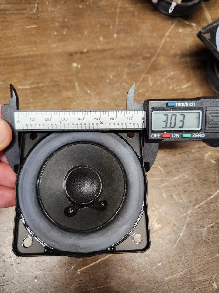 Драйвер вуфера/среднего диапазона Vizio 3 дюйма 15 Вт 12 Ом - Изображение 2 из 3