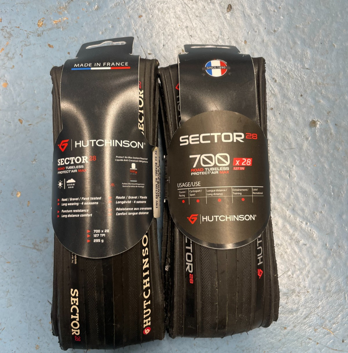 Hutchinson Sector 700x28 road bike tires set of two tubeless 127 TPI ProtectAir