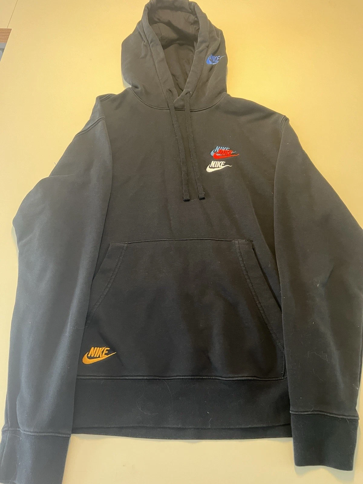Nike Men's Pullover Hoodie S Black Cotton Fleece Embroidered Logo Kangaroo
Opens in a new window or