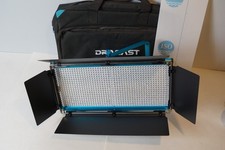 NEW, Dracast LED1000D Silver Series Daylight LED Light with Barn Doors, V- Mount