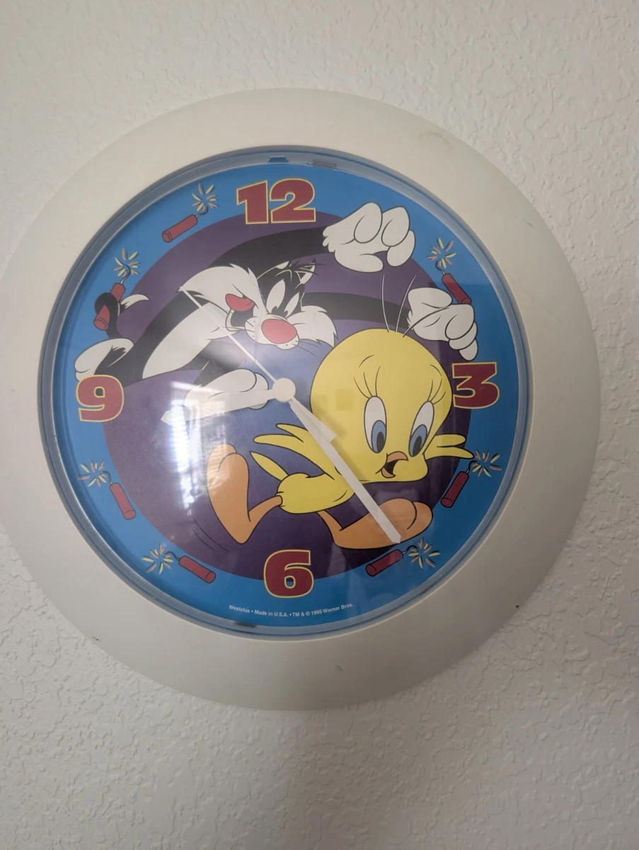 Tweety Sylvester Clock In Collectible Looney Tunes Items for sale