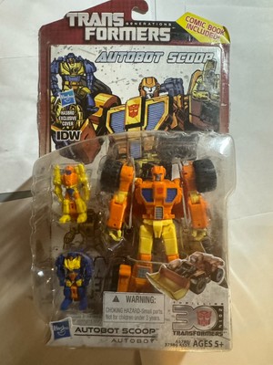 Hasbro Transformers Generations Autobot Scoop With IDW Comic Thrilling 30 New