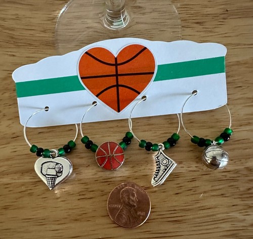Basketball Wein Charms, 4 Wein Charms, grün schwarz Basketball, Reifen Geschenk 🏀🍷 - Bild 7 von 16