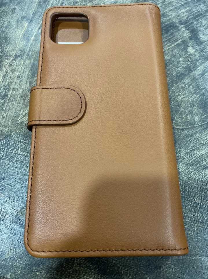 StilGut Genuine Leather Wallet Type Case Compatible with Fur Pixel 4 XL - Image 3 of 4