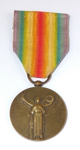 Lot WW1 : Médaille Interalliée + Photo D'époque 1915-1918 - Militaria