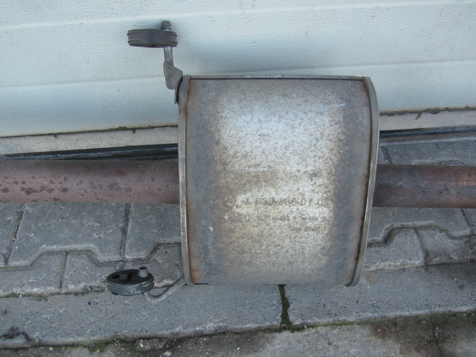Auspuff Schalldämpfer Mitteltopf A6394900701 Mercedes Vito W639