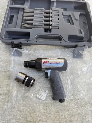 INGERSOLL-RAND Ingersoll Rand 123MAXHK Vibration Reduced Air Hammer with Five Chisels (INC VAT)
