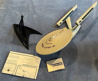 Art Asylum Star Trek U.S.S. ENTERPRISE NCC 1701 A As Shown READ DESCRIPTION