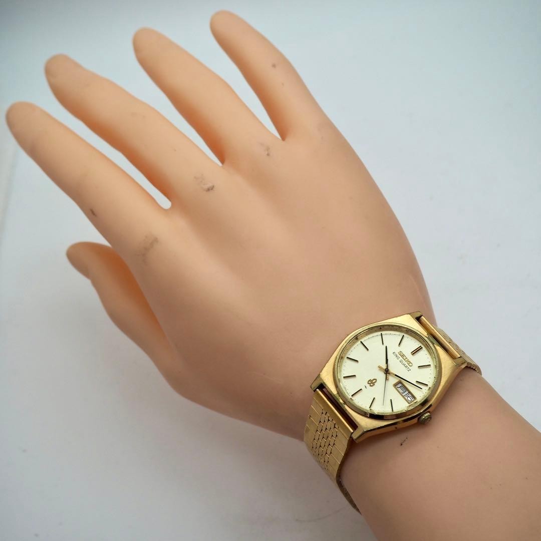 Seiko King Quartz Men's Gold Day-Date Watch 370 Operation Genuine