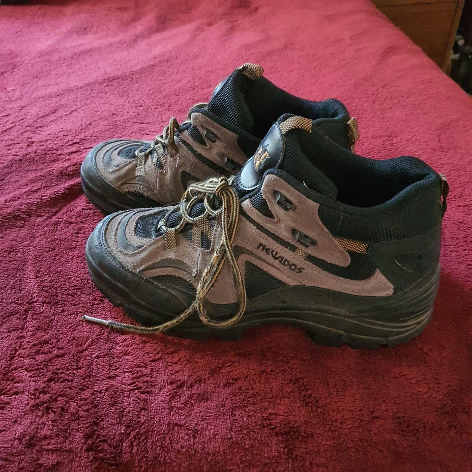 Botas de senderismo al aire libre Nevados marrón y gris para hombre talla 10 Foto 2 de 4