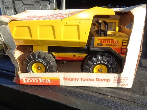 ORIGINAL TONKA MIGHTY DUMP TRUCK NO 3901 - COOL VINTAGE