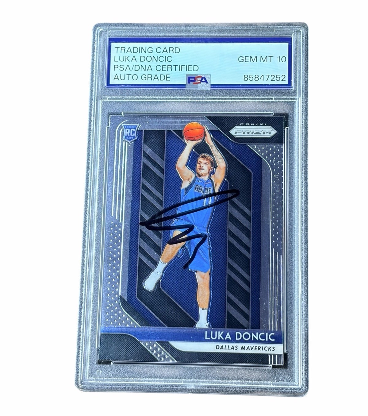 LUKA DONCIC SIGNED 2018 PANINI PRIZM ROOKIE CARD AUTO Los Angeles Lakers PSA 10
