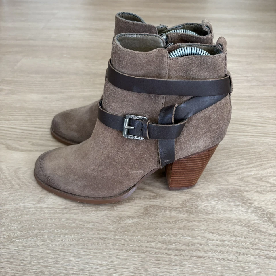 Botines Ivanka Trump para mujer de tacón ancho talla 8M marrón gamuza” Foto 2 de 4