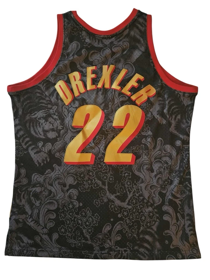 Футболка универсального игрока Mitchell & Ness Clyde Drexler 91/92 Trail Blazers черная лиственная древесина - Изображение 2 из 4