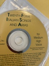"24 chansons et airs italiens" avec accompagnement CD piano - Med To High Voice 