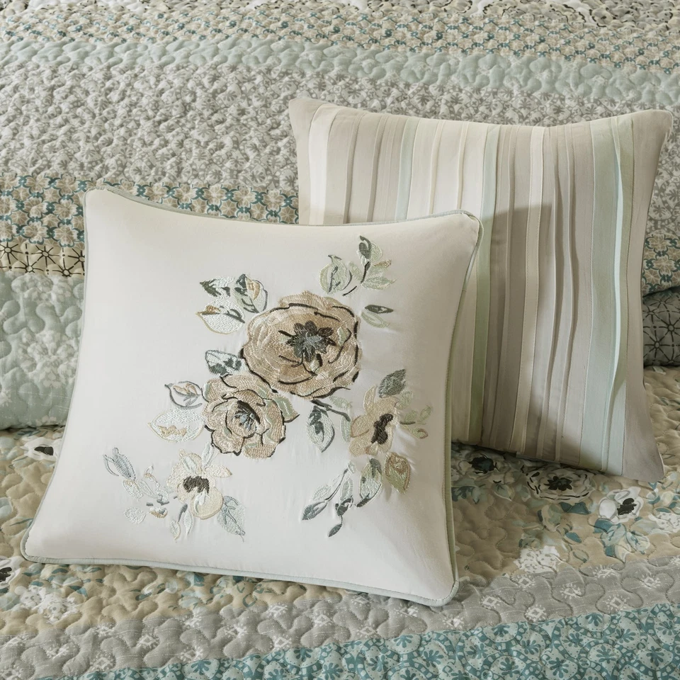 100% Cotton Quilt Set Floral Print, Double Sided Stitching, All Season, Light... - Image 4 of 4