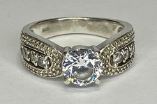 Vintage Sterling Silver 925 Round Cubic Zirconia w/ Accents Band Ring Size 7
