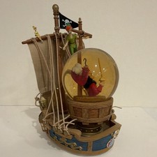 Disney Peter Pan Capitán Gancho Barco Pirata Globo de Nieve Figura Decoración