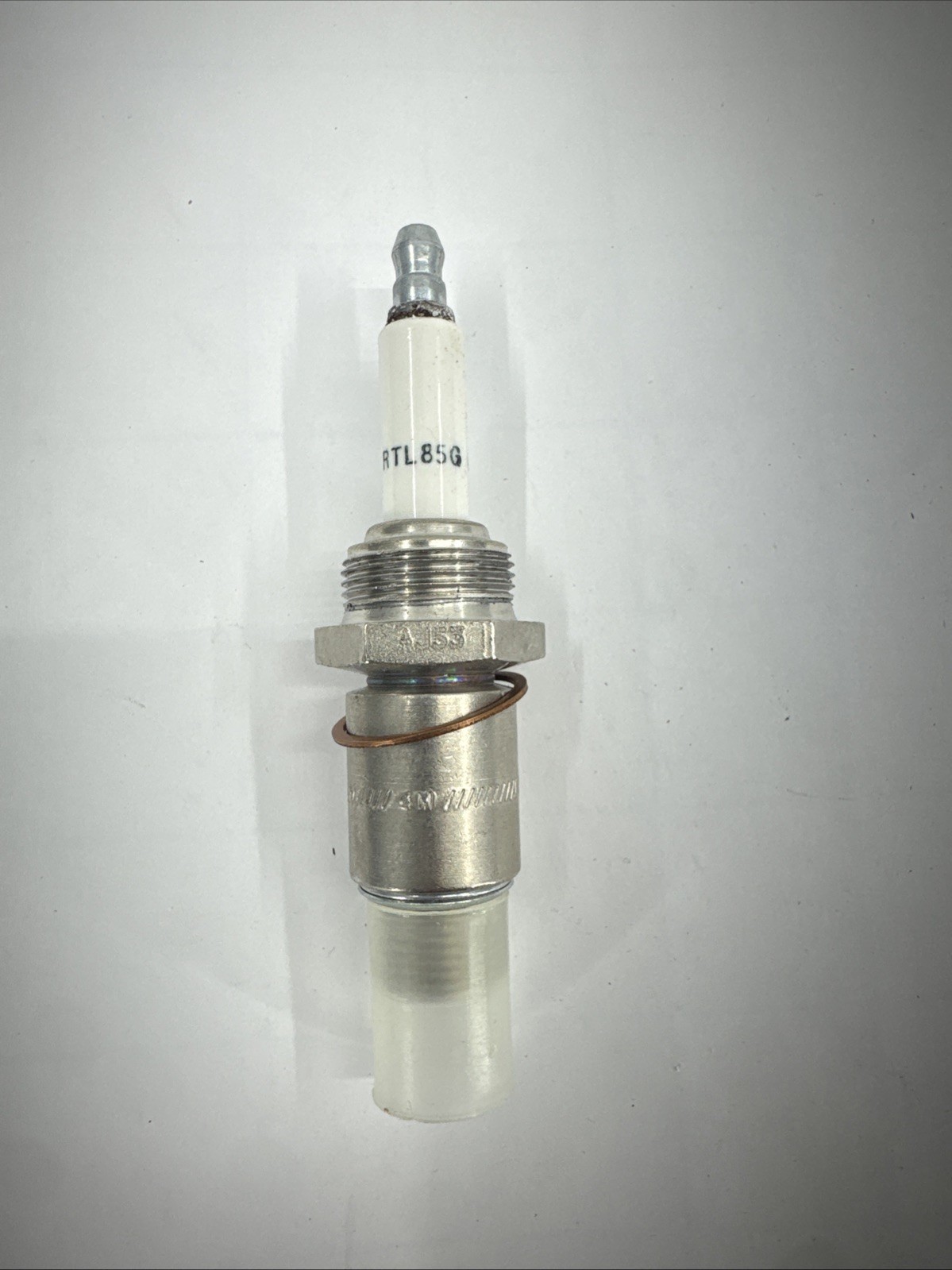 Champion 556 RTL85G Industrial Spark Plug