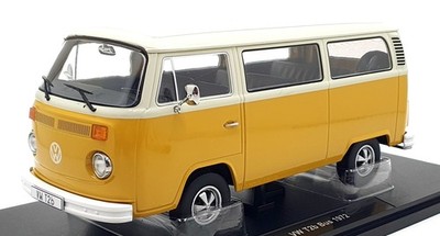 KK Scale 1/18 Scale KKDC181361F - 1972 VW T2b Bus - Yellow