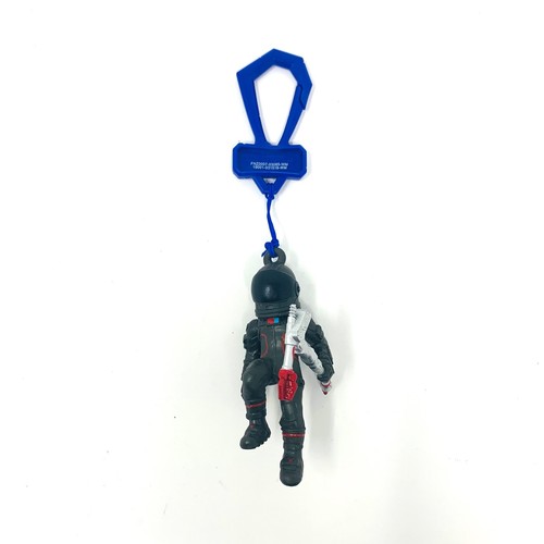 Fortnite Figure Backpack Clip Key Chain Figure - Dark Voyager - 第 1/9 張圖片