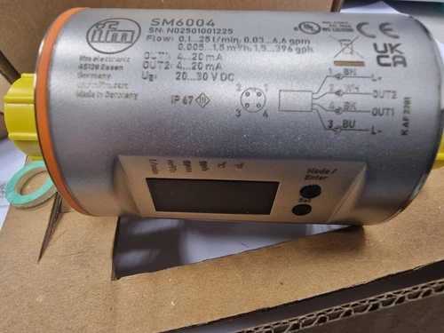 IFM SM6004 One New Flow Meter Sensor SM6004 In Box Expedited Shipping - Picture 1 of 6