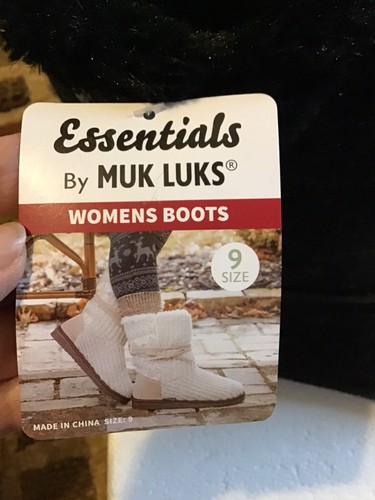 NEW Essentials by Muk Luks Fair Isle Clementine Slipper Boots Women's Size 9 - Picture 2 of 8