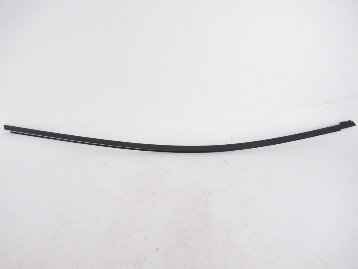 Genuine OEM Toyota 75753-02010 Passenger Fr Upper Reveal Molding
