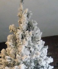 Bonding Flock - Snow White Tree Flocking  - 2 lbs Bag