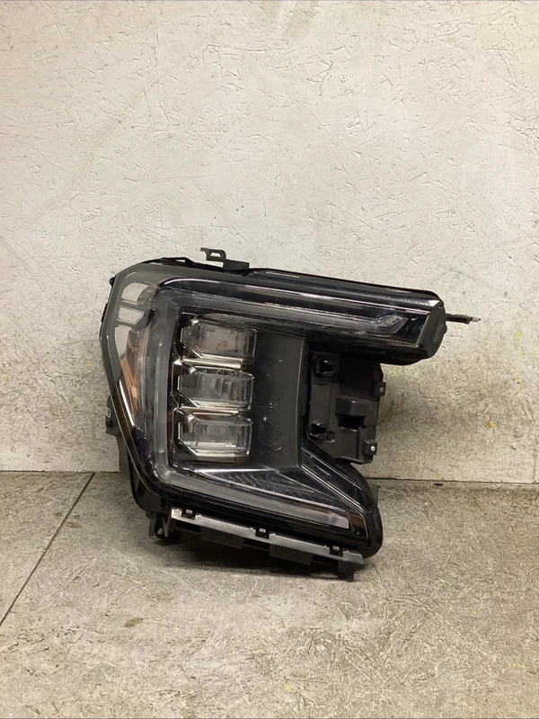 2021-2024 GMC YUKON XL SLE SLT RIGHT RH PASSENGER SIDE HEADLIGHT OEM 86546576
