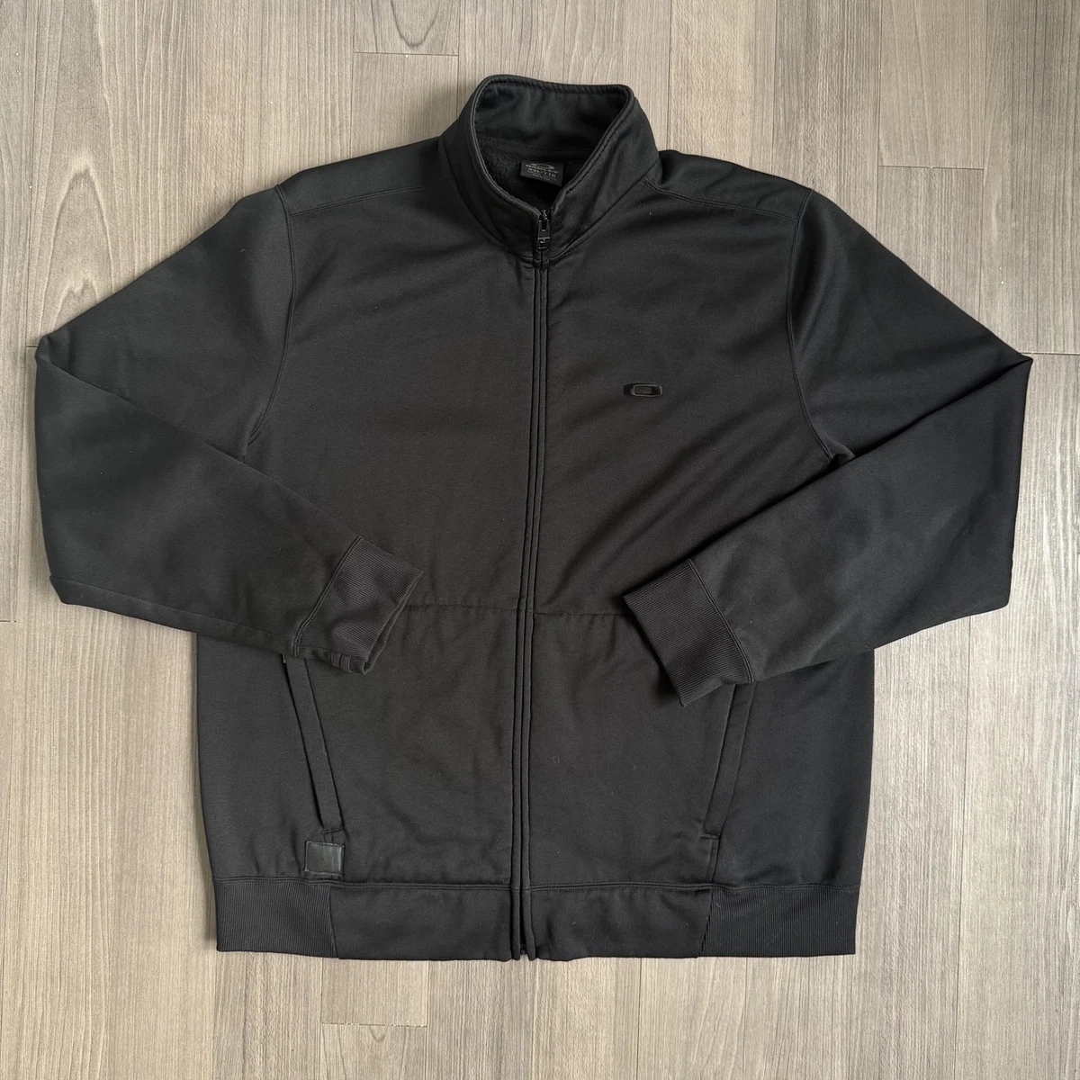 Oakley Full Zip Men's Activewear for Sale | Shop Men's Athletic