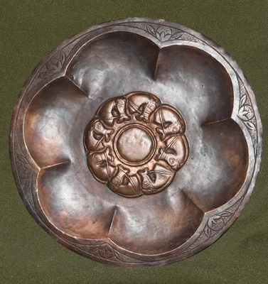Vintage 17 cm copper decorative plate Thracian motifs Folk art - Bild 1 von 4