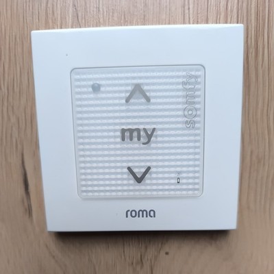 Somfy Smoove 1 RTS Funk Wandsender Rollladensteuerung + Rahmen + Batterie