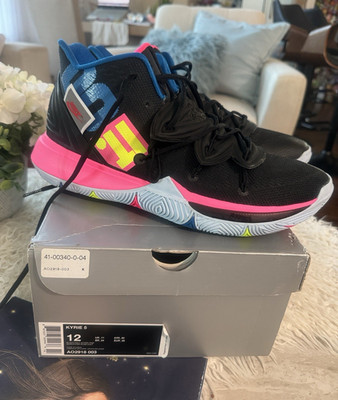 Nike Kyrie 5 Just Do It Mid Top Basketball Sneaker AO2918-003 Black/Volt
