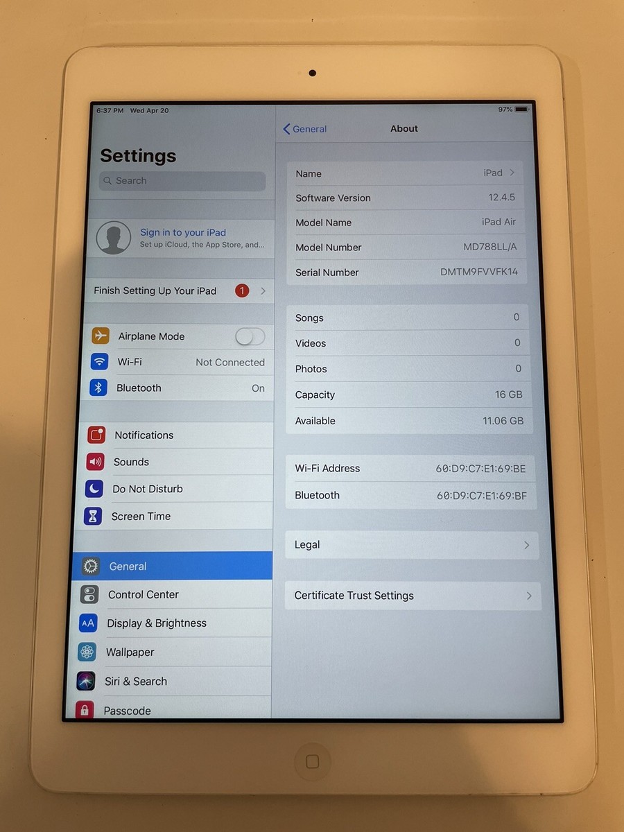 Apple iPad Air 1st Generation 16GB, Wi-Fi, 9.7in - Silver - Good
