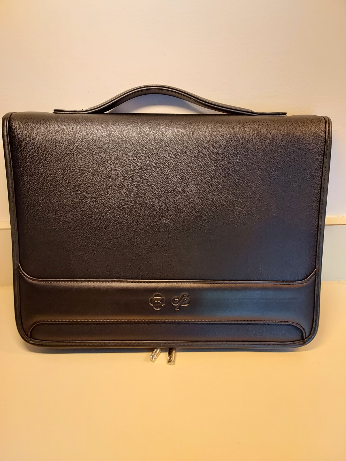 NOS LEEDS BLACK FAUX