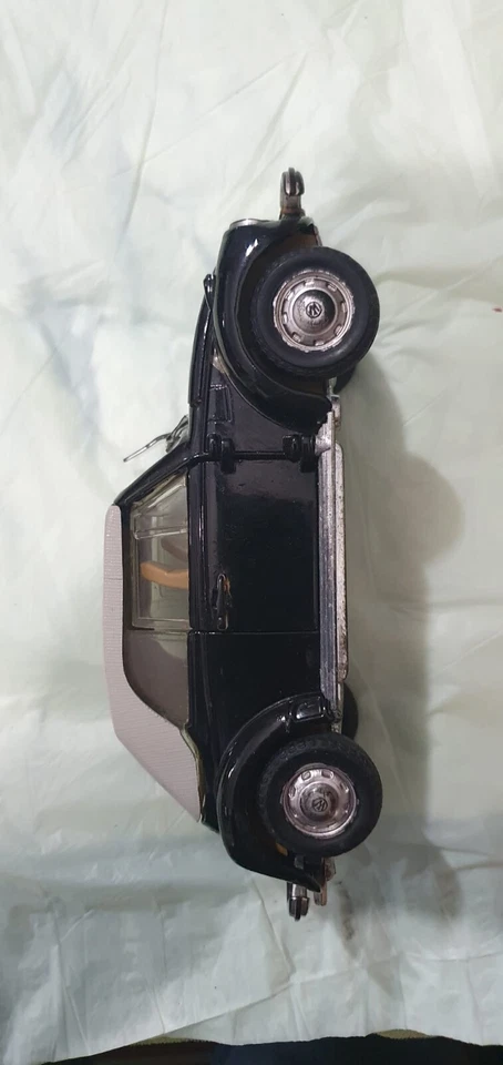 Polistyl Volkswagen Cabriolet maggiolino scala 1:25 - Immagine 3 di 4