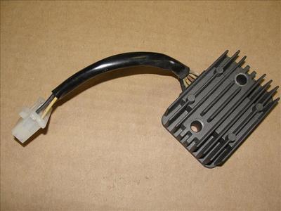2009 KAWASAKI NINJA EX 500 D RECTIFIER REGULATOR VOLTAGE EX500 EX500D 500R 09