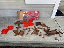 VINTAGE RARE 1982 Schaper Stomper 4x4s Wild Country Set Track Box