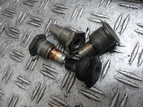 BMW R 1100 GS EZ:99 Schwingenbolzen Set 71237