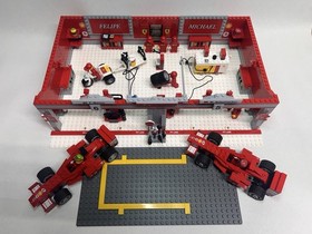 Lego 8144 Racers Ferrari 248 F1 team (Schumacher Edition ) Complete