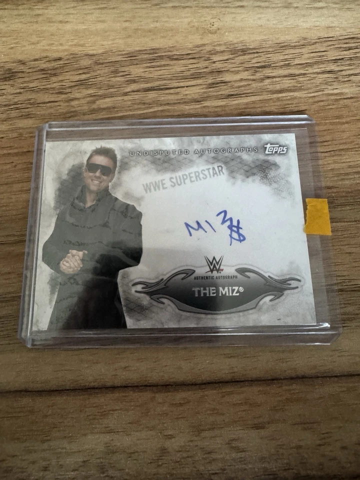 Camisa Wwe Topps 2009 Miz relíquia e Topps 2015 Miz autografada - Imagem 3 de 4