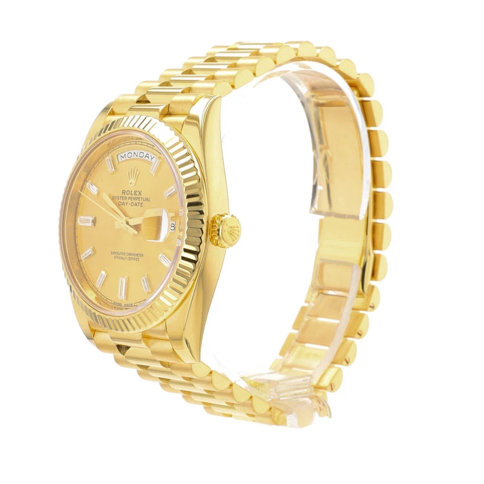 Reloj Rolex Day-Date 228238 40 mm oro 18 quilates esfera baguette champán presidente Foto 3 de 4