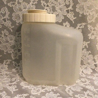 Vintage RUBBERMAID SERVIN SAVER - 1.75 QT. DRINK CONTAINER BOTTLE PITCHER