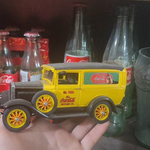 Coca-Cola Diecast Delivery Truck/Van Model Car Yellow Black Red Soda Theme